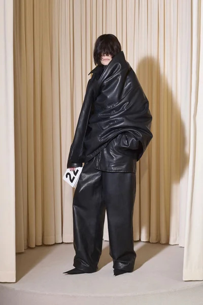 Look 22
